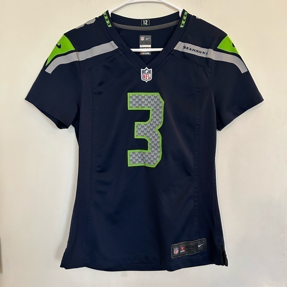 Nikes, Seattle Seahawks football ladies small on field jersey Russell Wilson 3